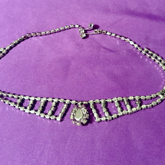 Vintage Kramer Silver Diamond Sparkly Necklace Pear Shaped Main Stone - Picture 4 of 12